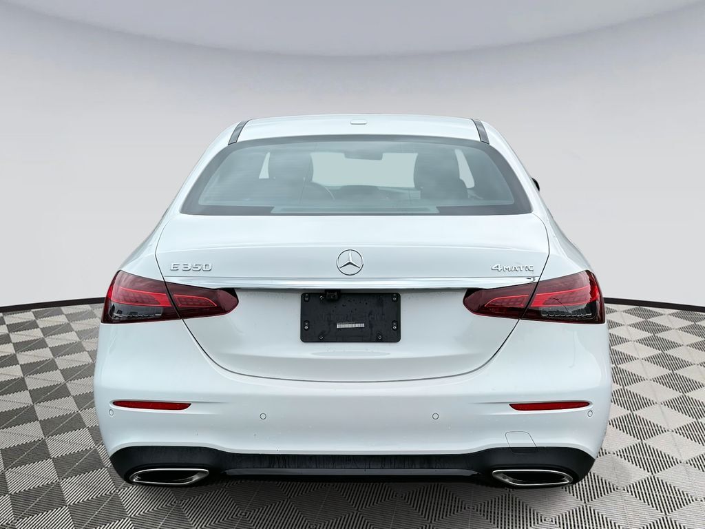 2021 Mercedes Benz E 4MATIC photo 3