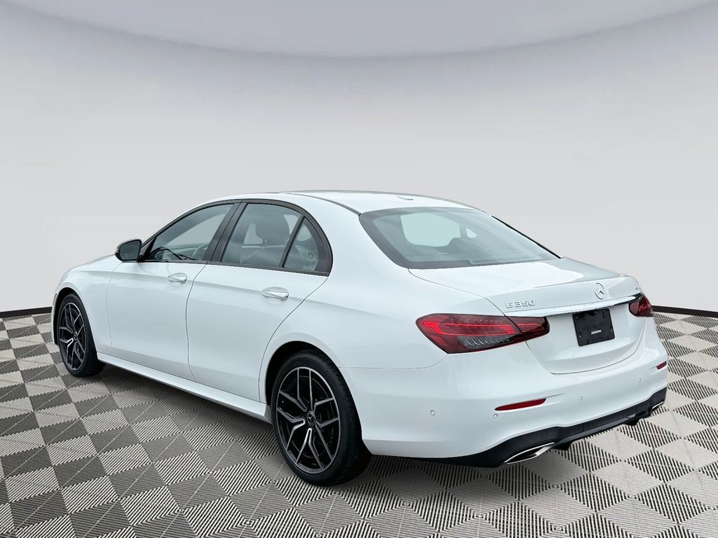 2021 Mercedes Benz E 4MATIC photo 4