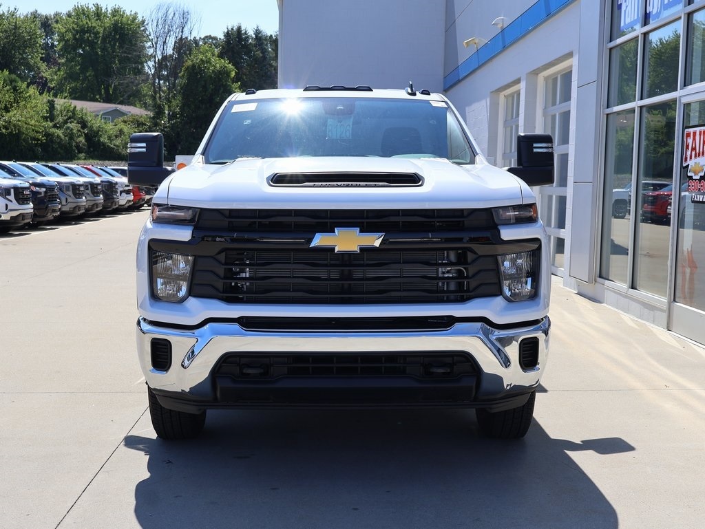 2025 Chevrolet Silverado 3500HD Work Truck photo 3