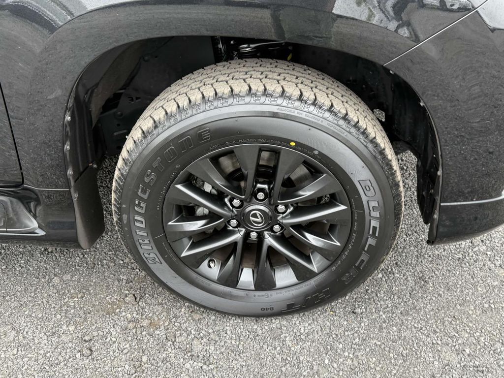 2023 Lexus GX 460 Premium photo 7