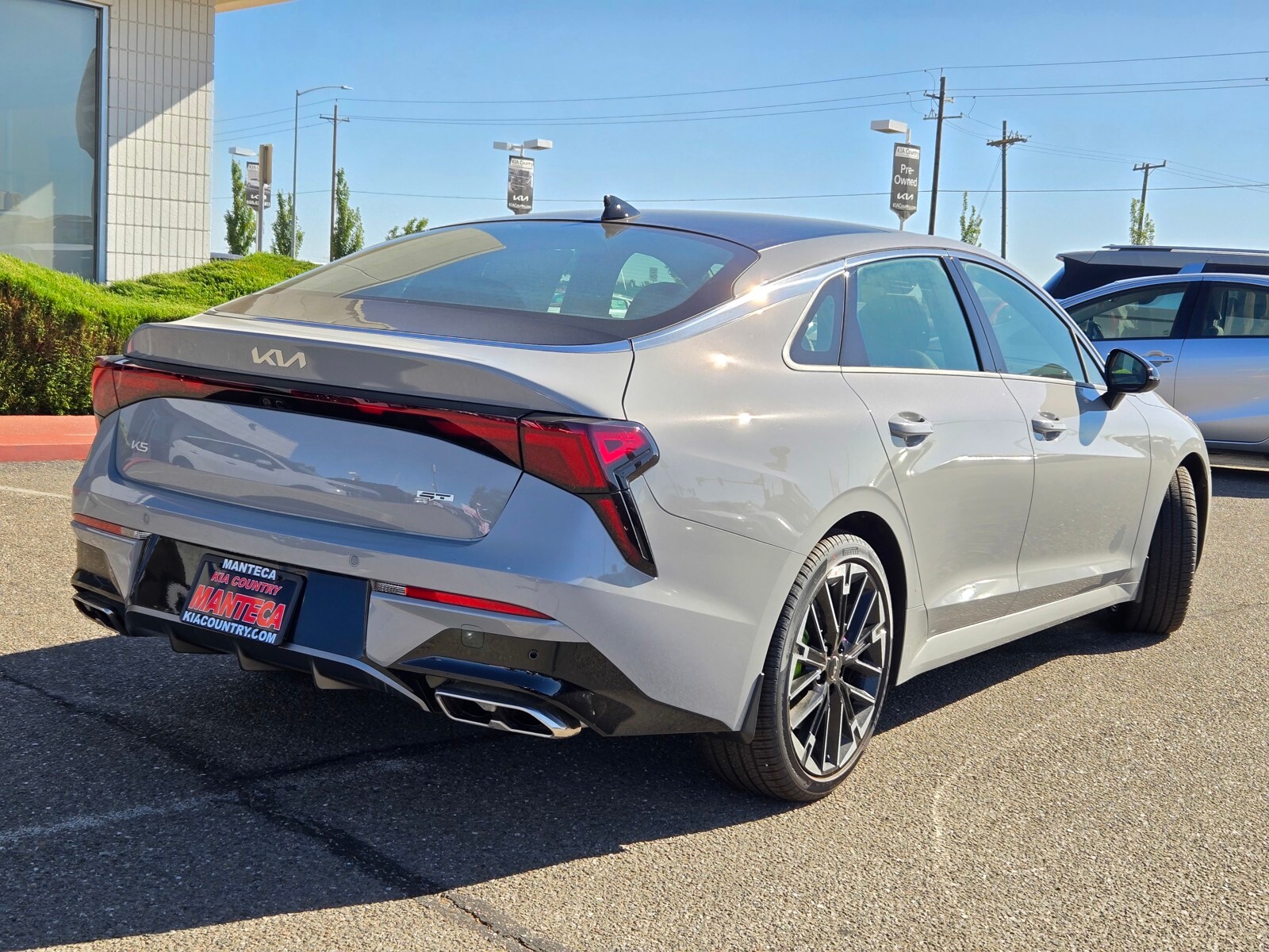 2026 Kia K5 GT photo 2