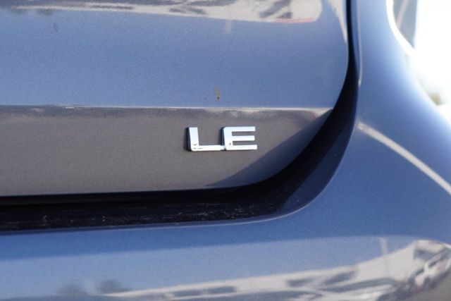 2024 Toyota Highlander LE photo 4