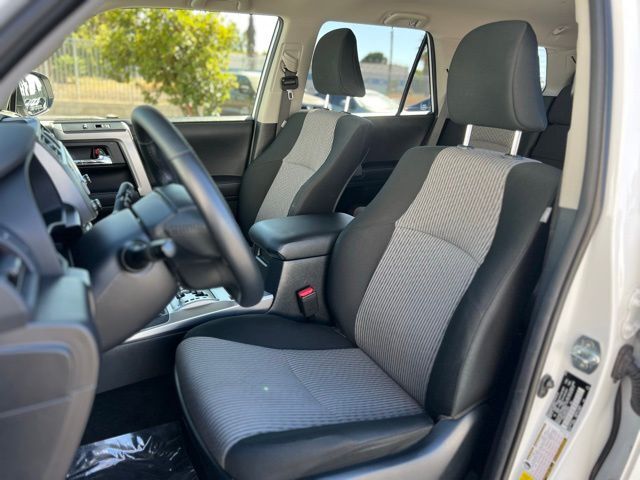 2024 Toyota 4Runner SR5 photo 8