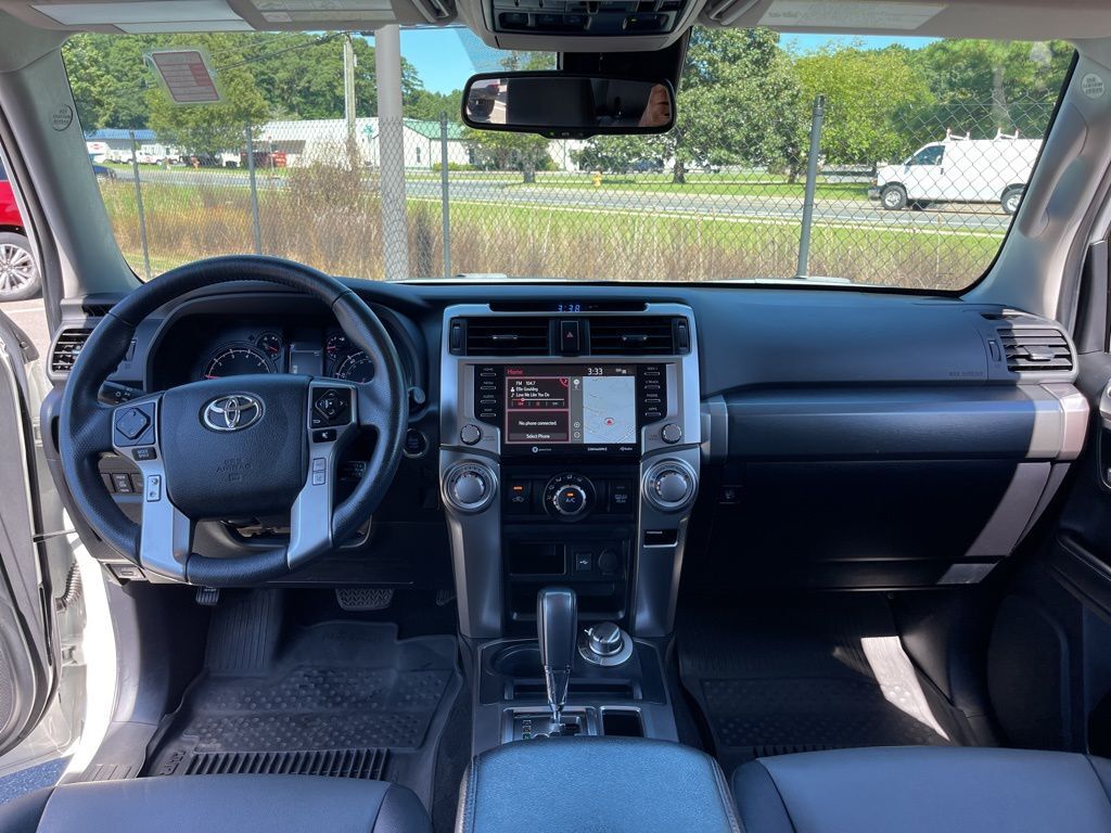 2022 Toyota 4Runner SR5 Premium photo 4