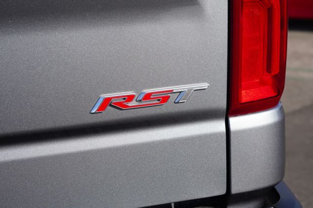 2021 Chevrolet Silverado 1500 RST photo 6