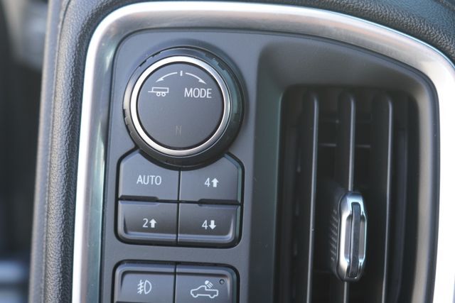 2021 Chevrolet Silverado 1500 RST photo 13