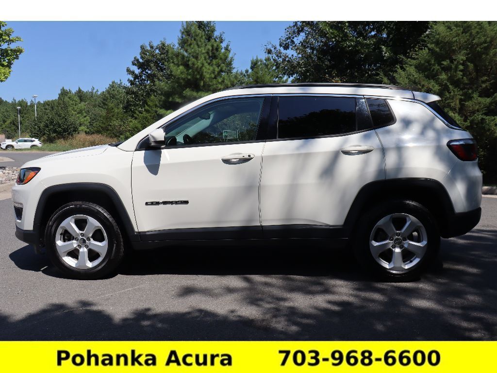 2019 Jeep Compass Latitude photo 2