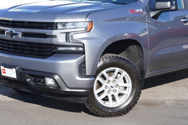 2021 Chevrolet Silverado 1500 RST photo 2