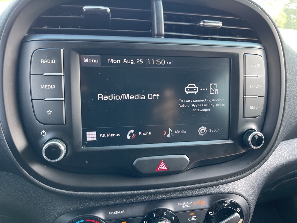 2022 Kia Soul LX photo 4