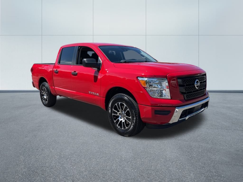 2022 Nissan Titan SV photo 4
