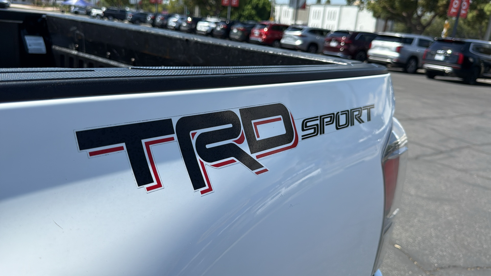 2020 Toyota Tacoma TRD Sport photo 5