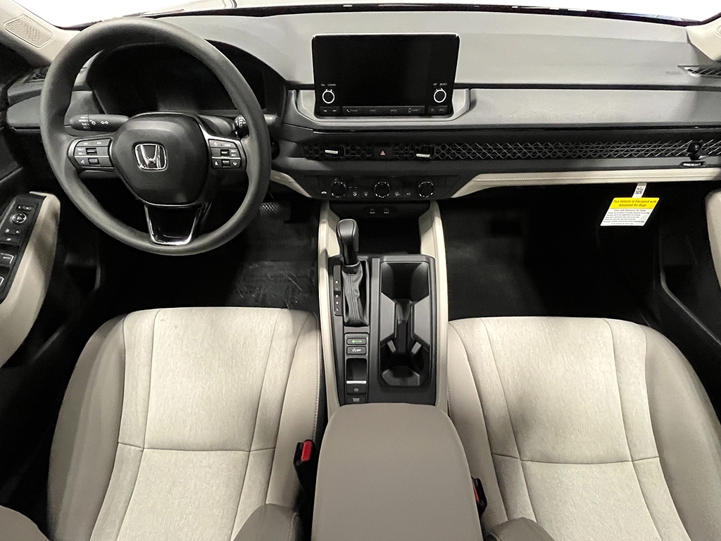 2025 Honda Accord SE photo 2