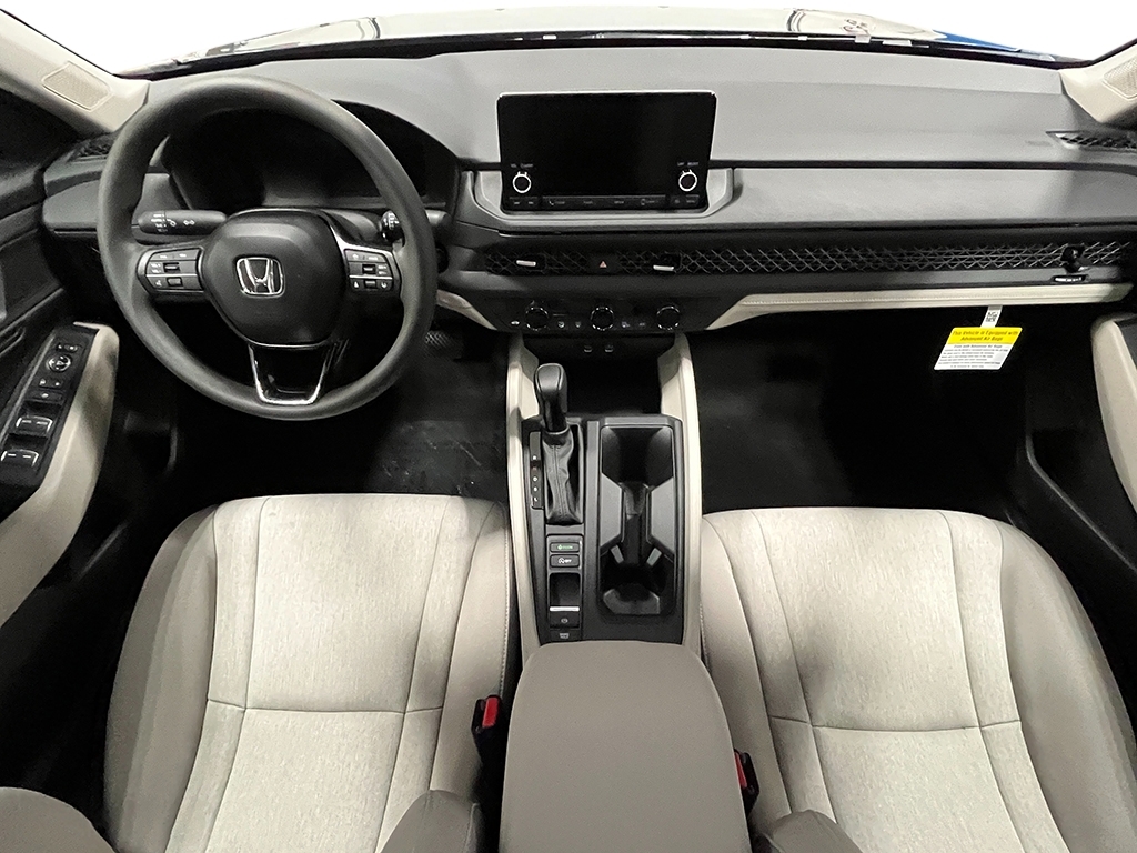 2025 Honda Accord SE photo 2