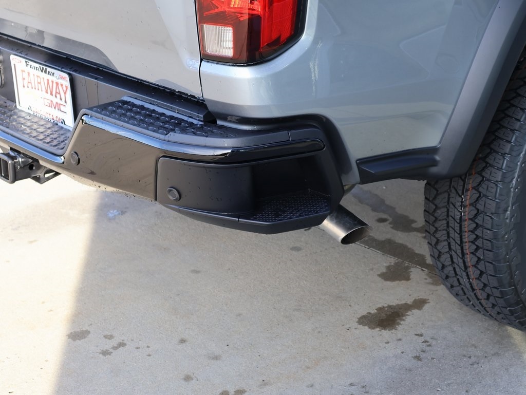 2026 Chevrolet Colorado Trail Boss photo 10