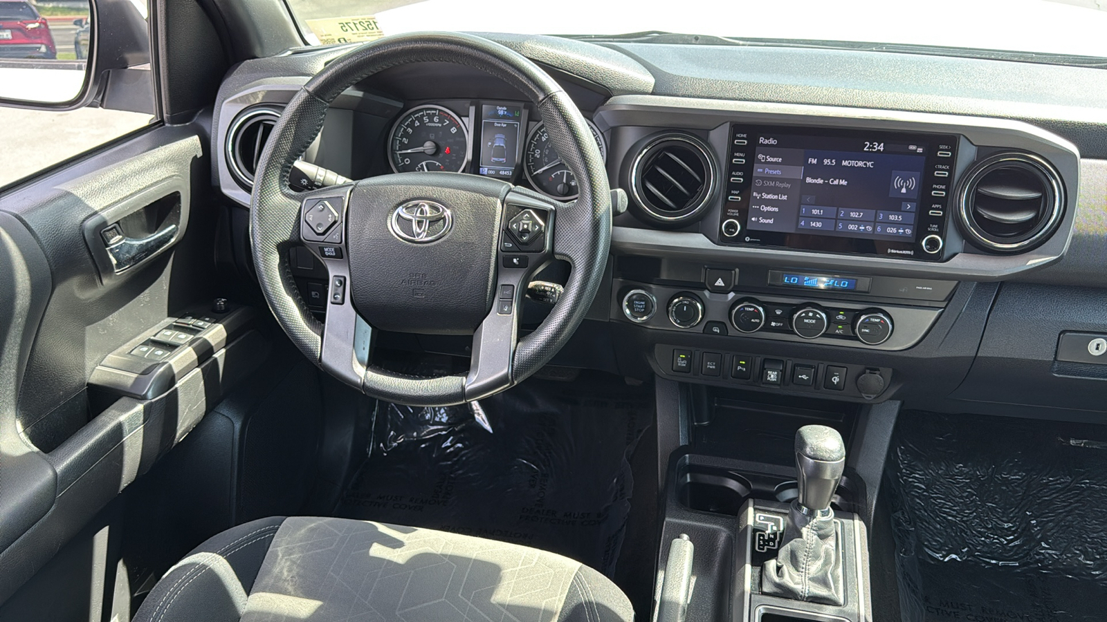 2022 Toyota Tacoma TRD Off-Road photo 6