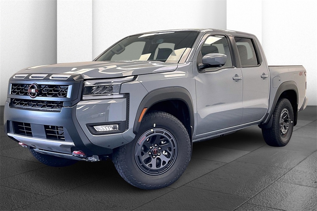 2025 Nissan Frontier PRO-4X photo 2