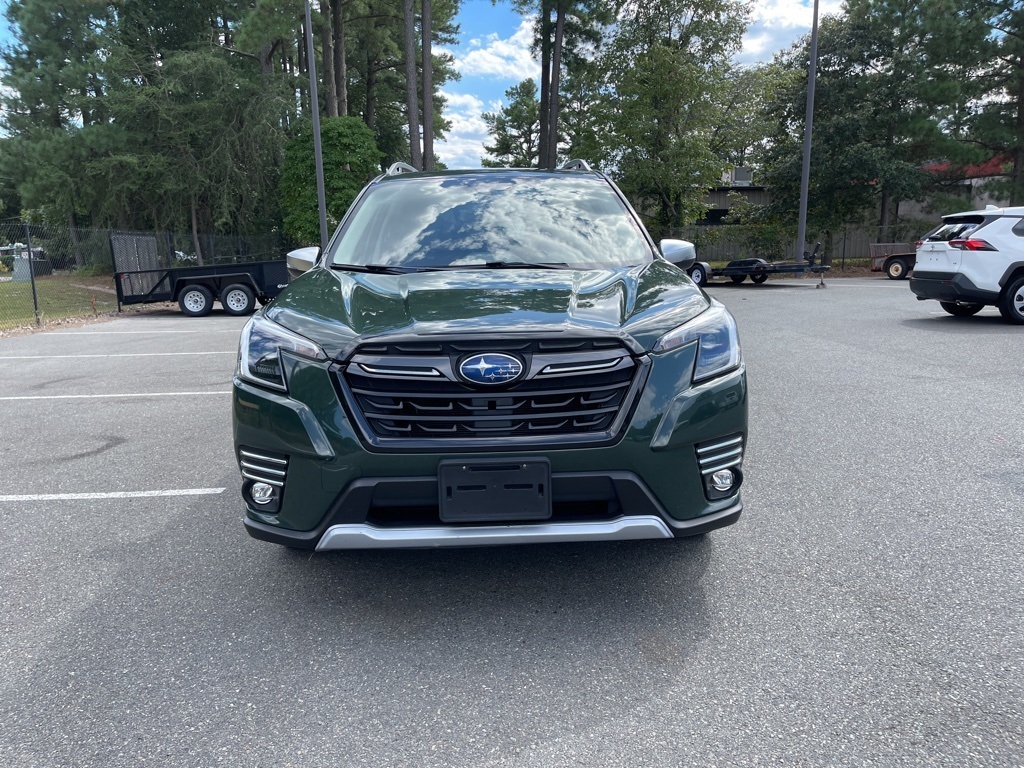 2022 Subaru Forester Touring photo 3