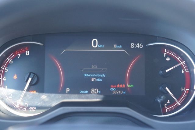 2024 Toyota RAV4 XLE photo 14