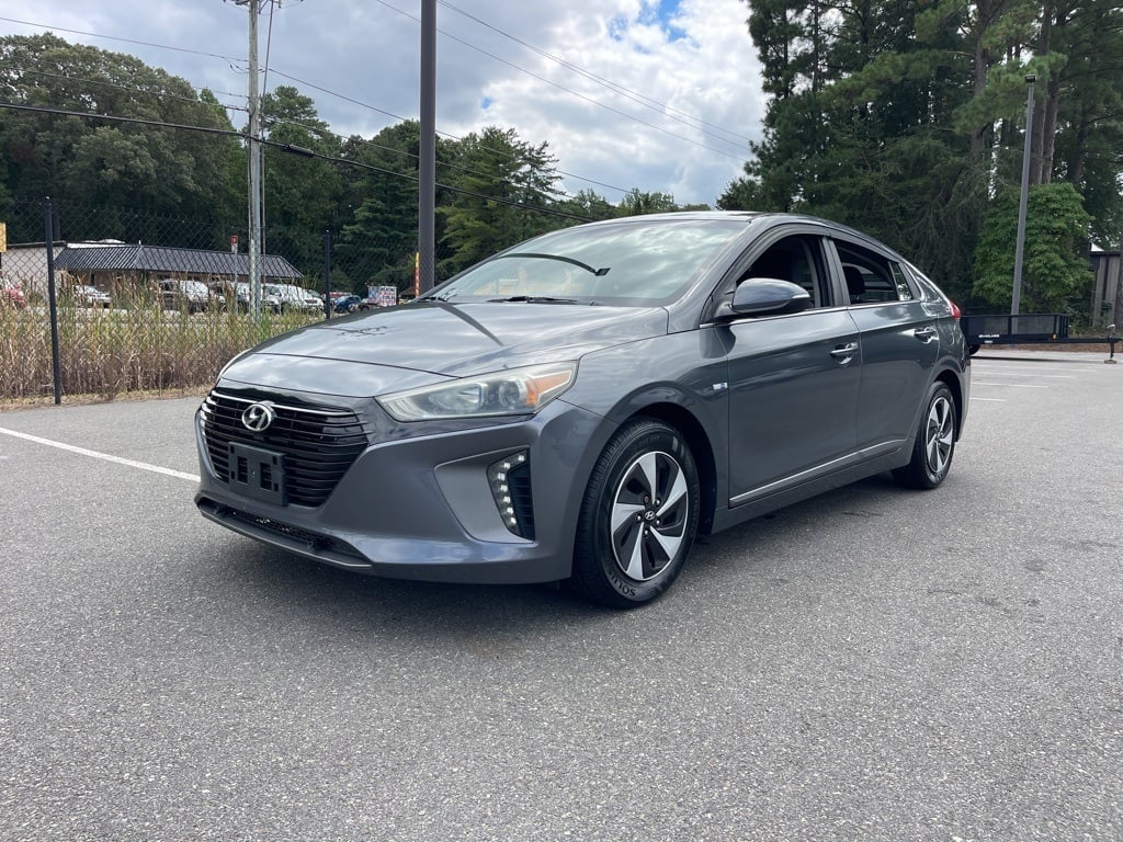 2018 Hyundai Ioniq SEL photo 2