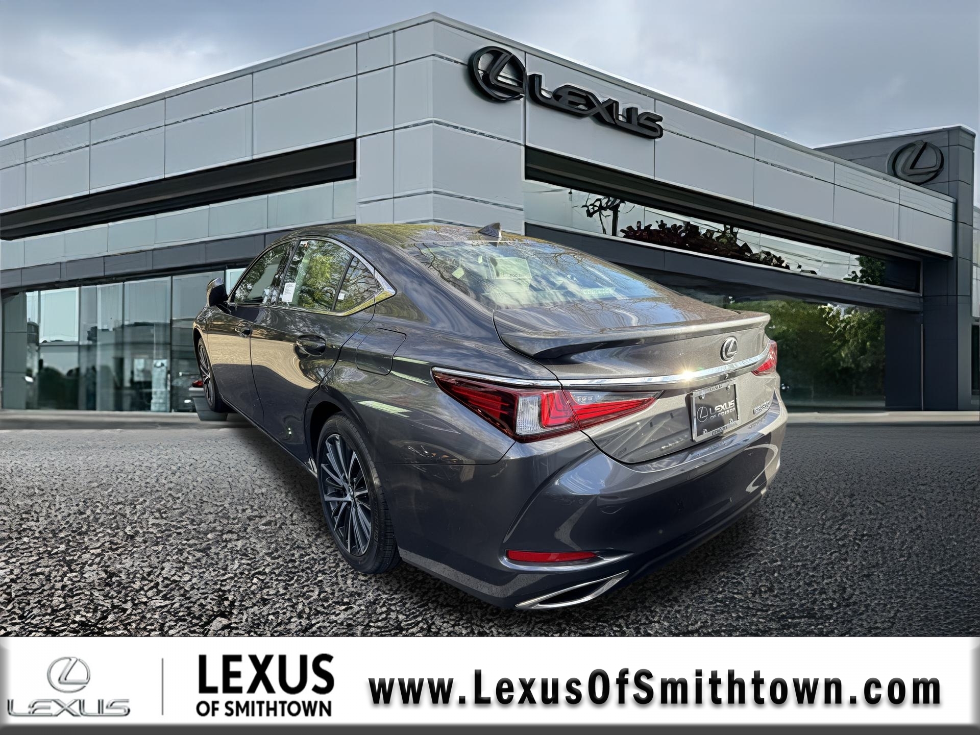 2025 Lexus ES 350 photo 5