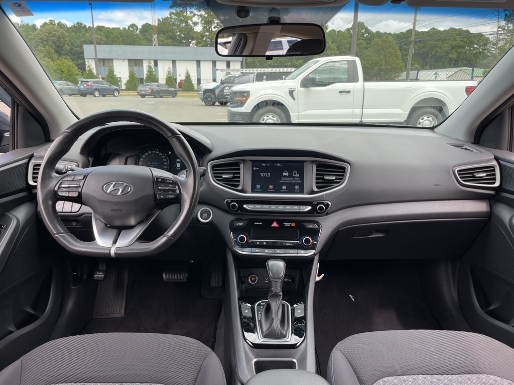 2018 Hyundai Ioniq SEL photo 5