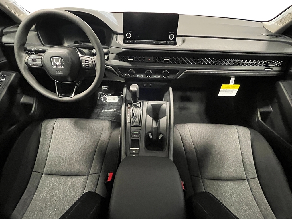 2025 Honda Accord SE photo 2