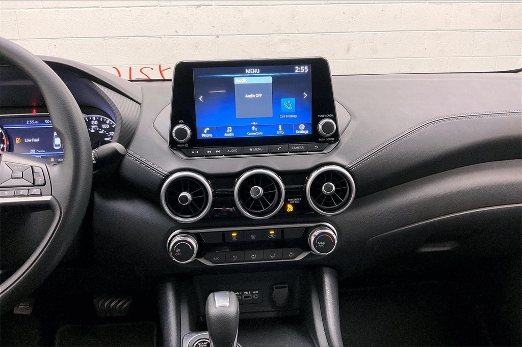 2025 Nissan Sentra SV photo 5