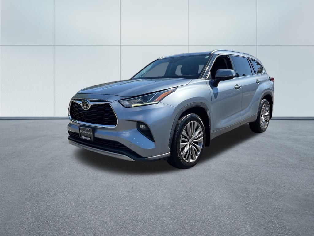 2021 Toyota Highlander Platinum photo 2