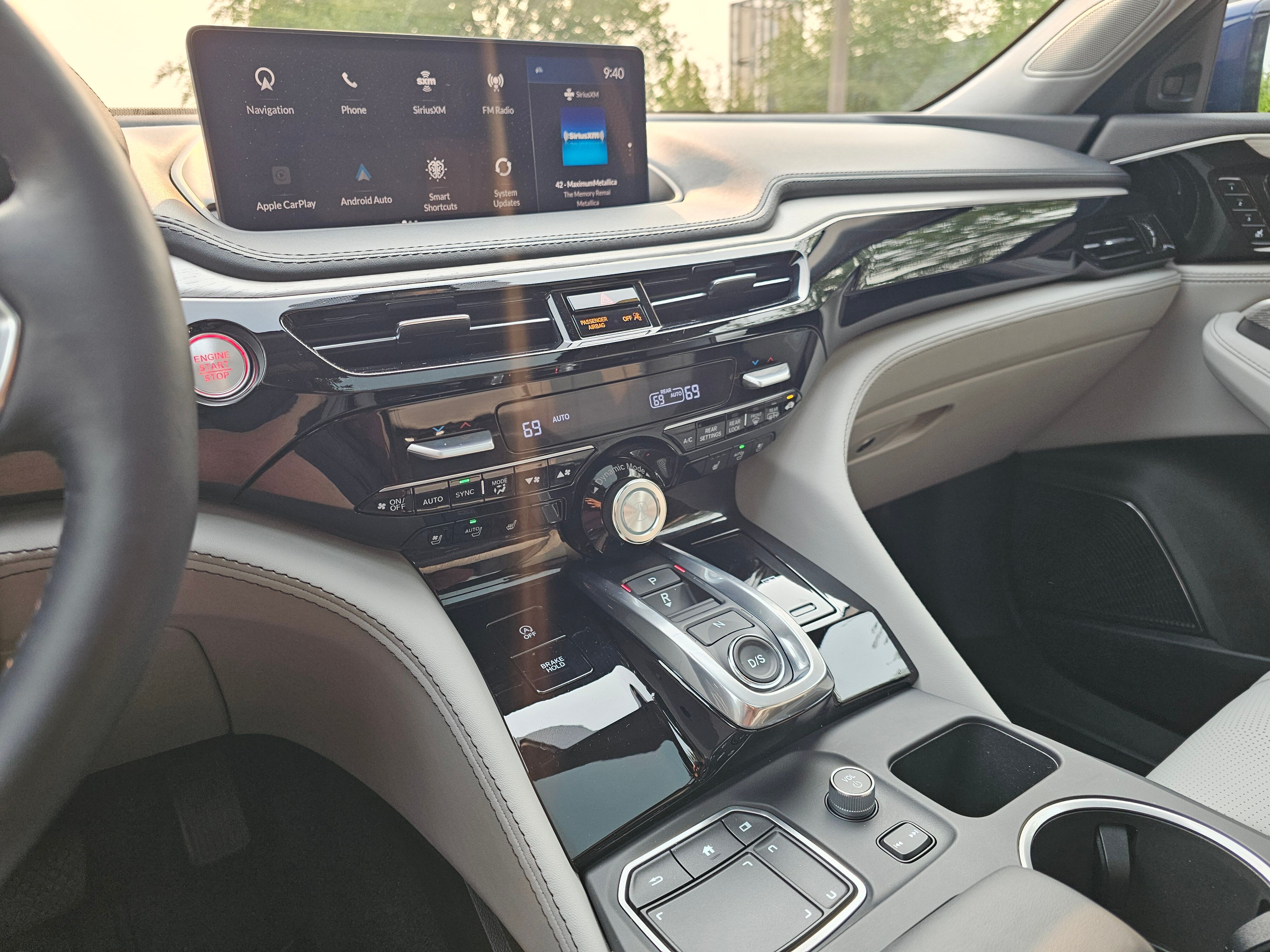 2023 Acura MDX SH-AWD Advance photo 4