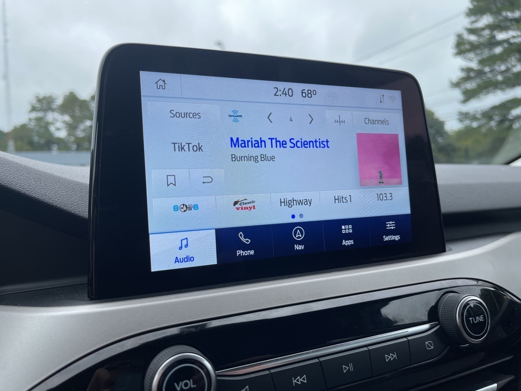 2022 Ford Escape SE photo 5