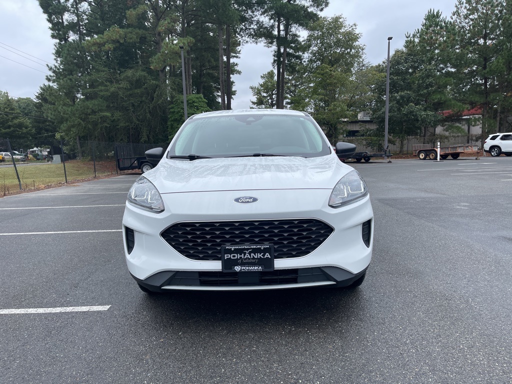 2022 Ford Escape SE photo 2