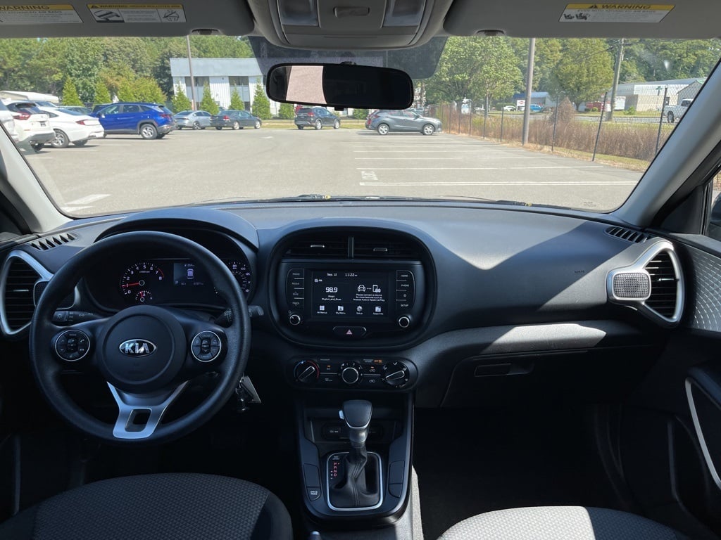 2020 Kia Soul LX photo 2