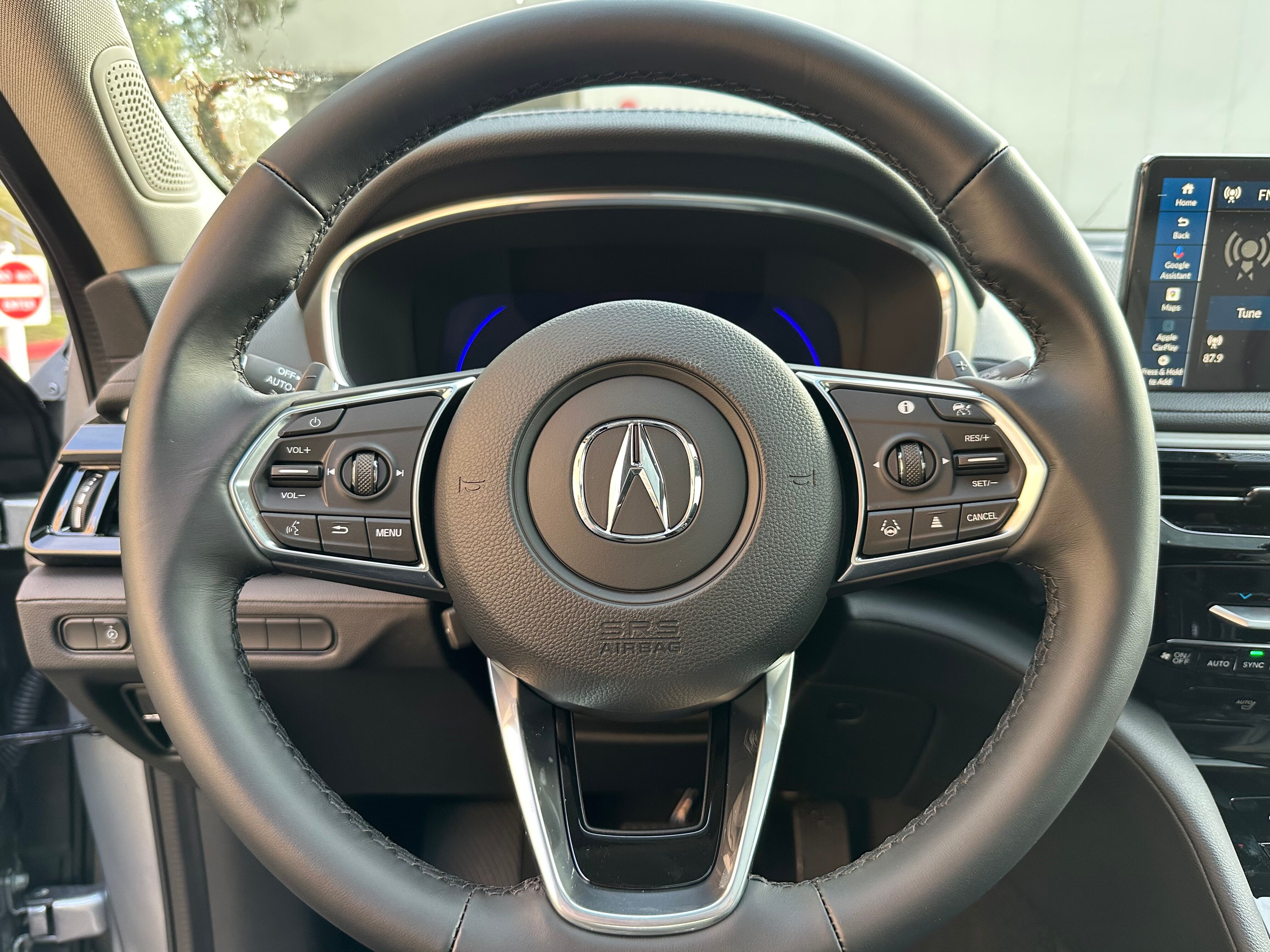 2025 Acura MDX SH-AWD photo 2