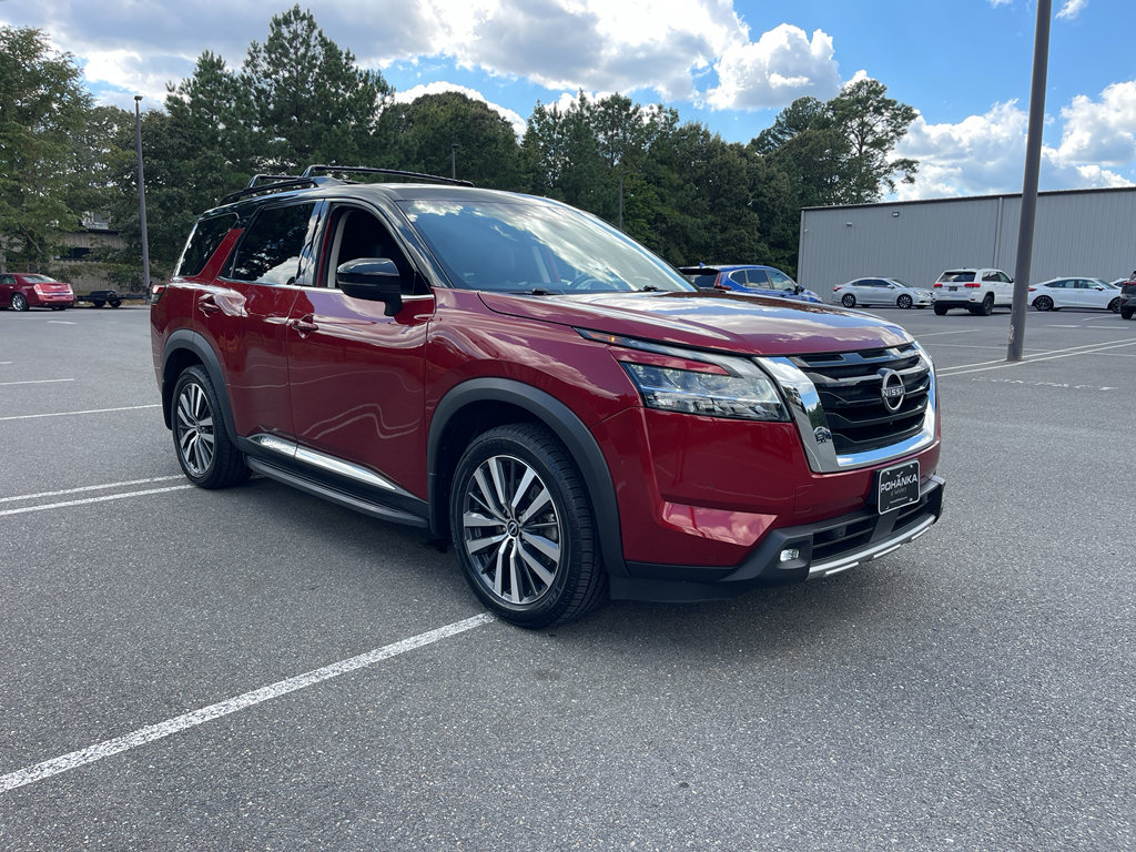 2022 Nissan Pathfinder Platinum photo 4
