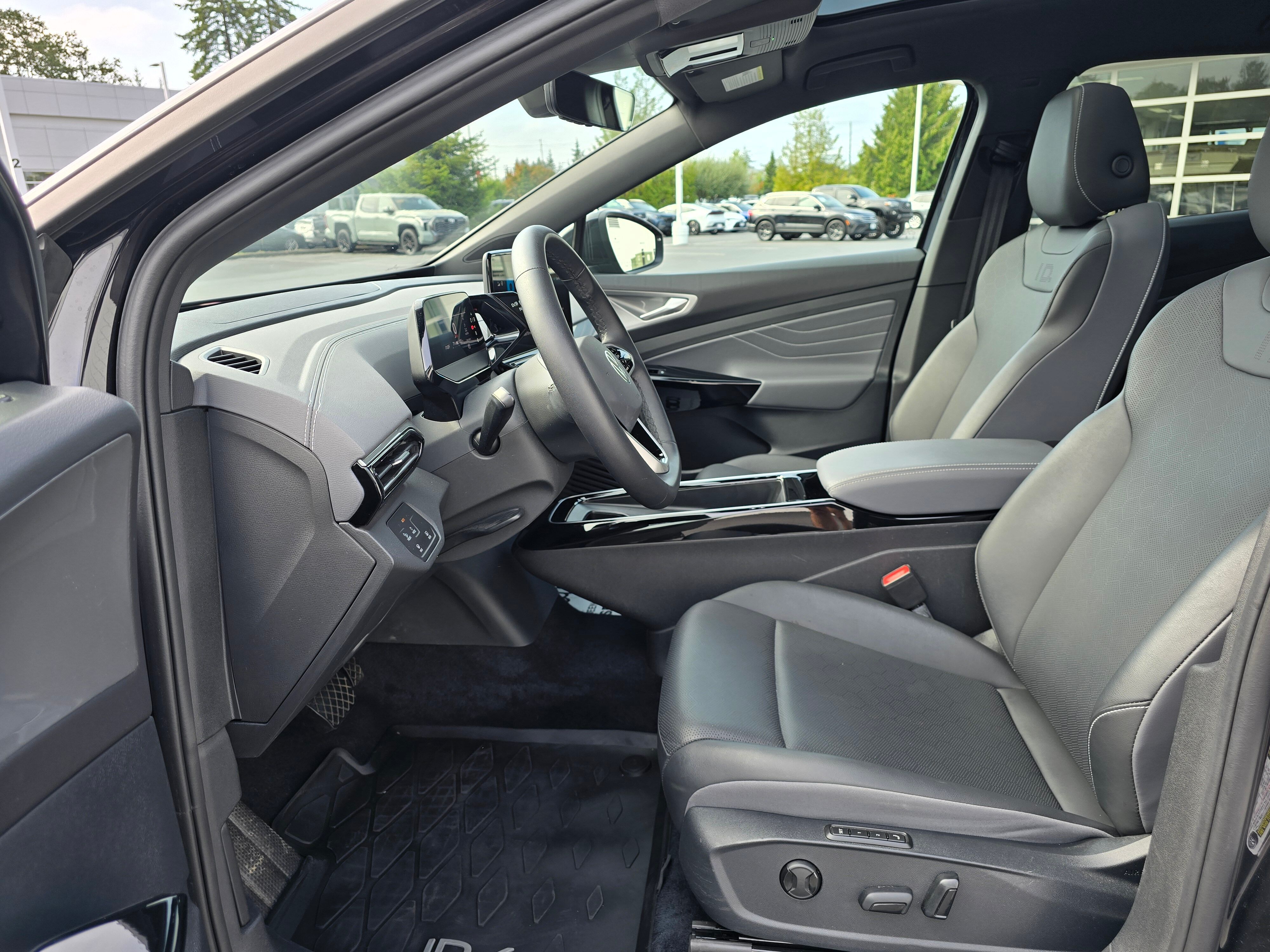 2023 Volkswagen ID.4 Pro S photo 4