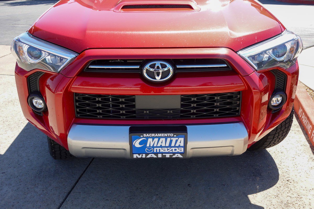 2024 Toyota 4Runner TRD Off-Road photo 2
