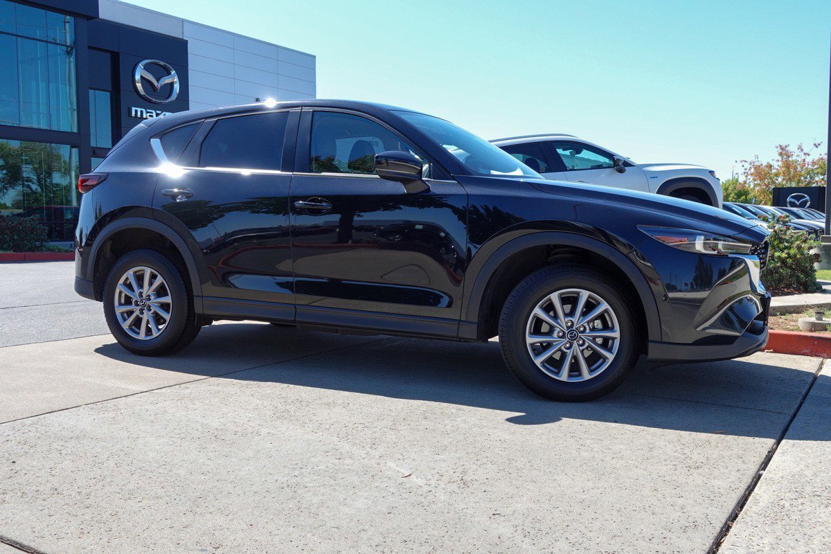 2023 Mazda CX-5 2.5 Select photo 2