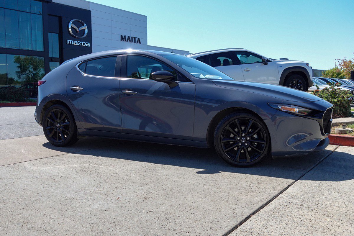 2024 Mazda Mazda3 Hatchback 2.5 s Carbon photo 3