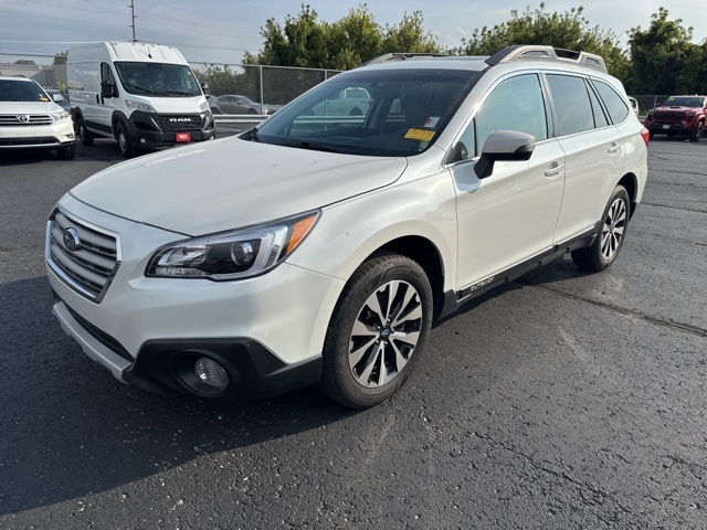 2017 Subaru Outback Limited photo 2