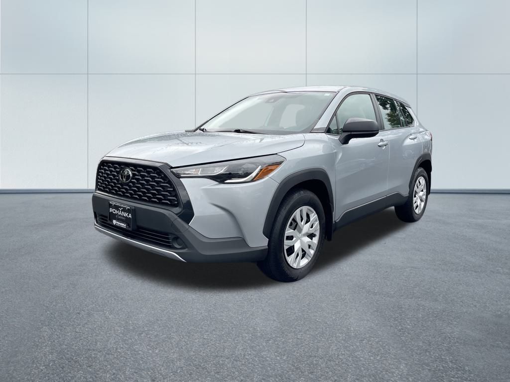 2022 Toyota Corolla Cross L photo 2