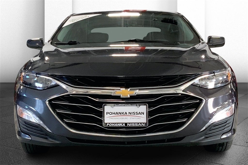2022 Chevrolet Malibu 1LT photo 2