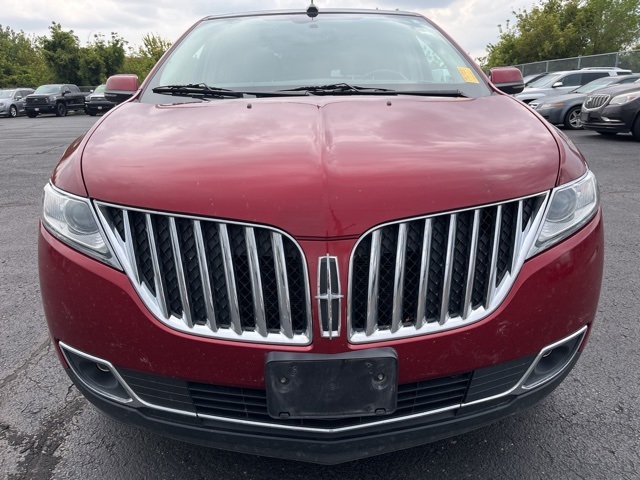 2013 Lincoln MKX Base photo 2