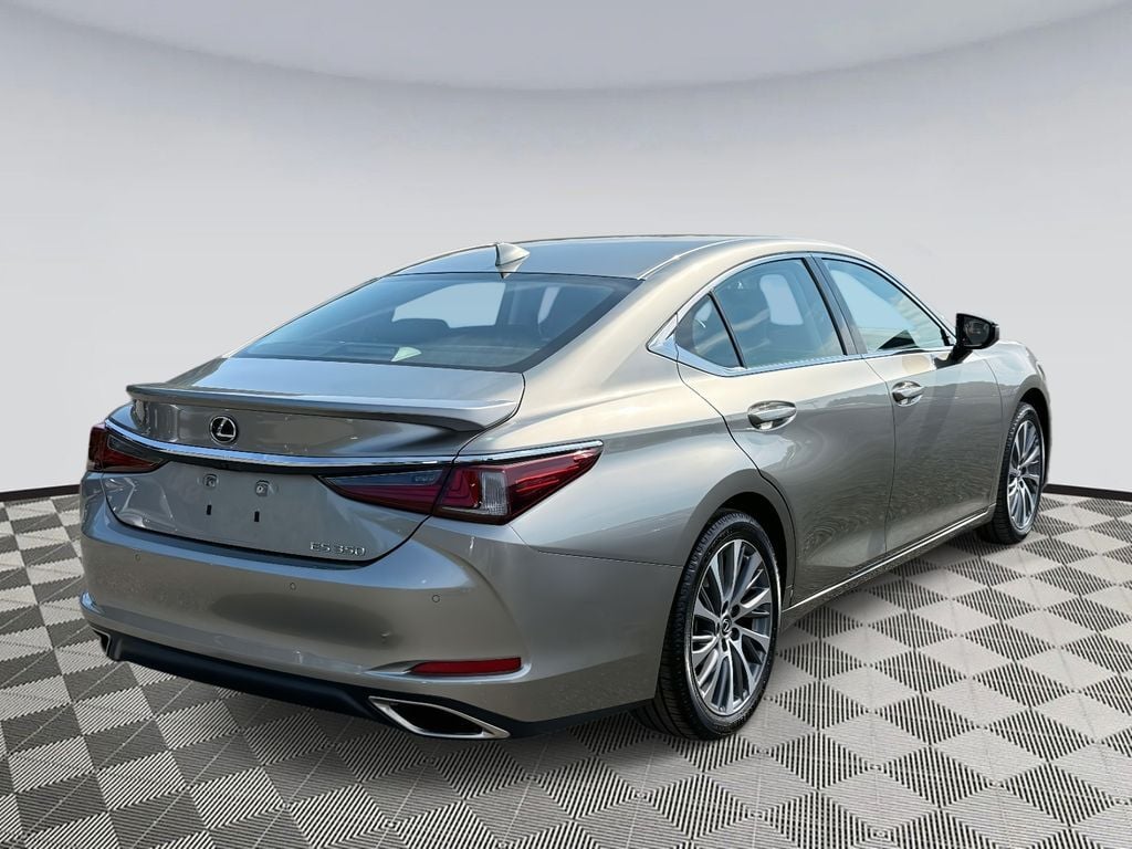 2021 Lexus ES 350 Base photo 2