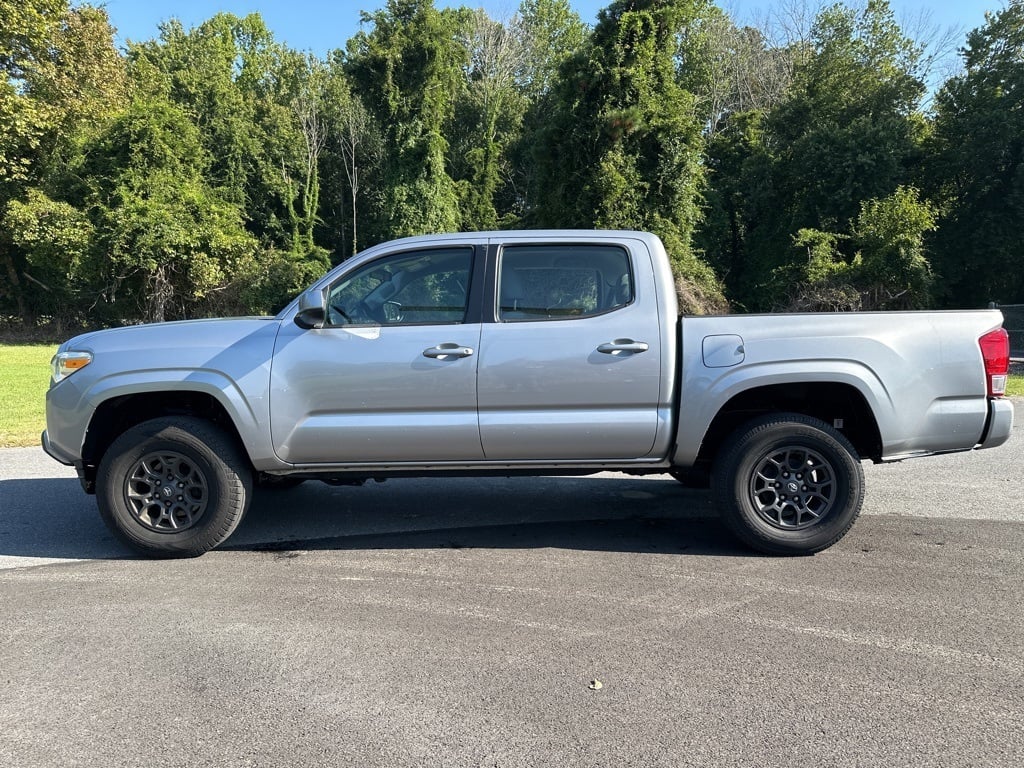 2016 Toyota Tacoma SR photo 5