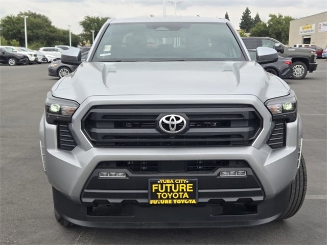 2025 Toyota Tacoma SR5 photo 2