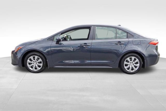 2023 Toyota Corolla LE photo 2