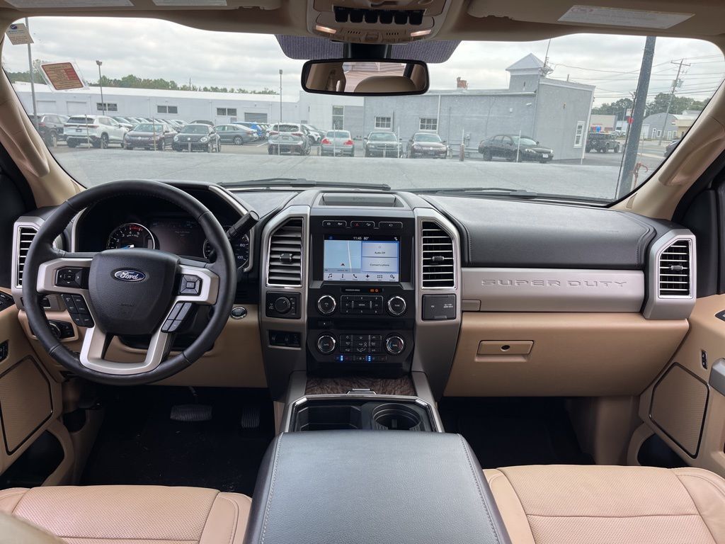 2017 Ford F-350 Lariat photo 4