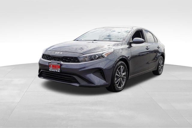 2022 Kia Forte LXS photo 4