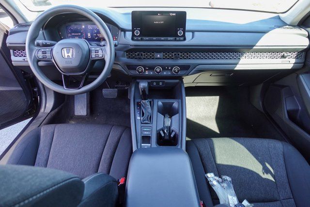 2023 Honda Accord LX photo 3