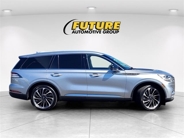 2020 Lincoln Aviator Reserve photo 2